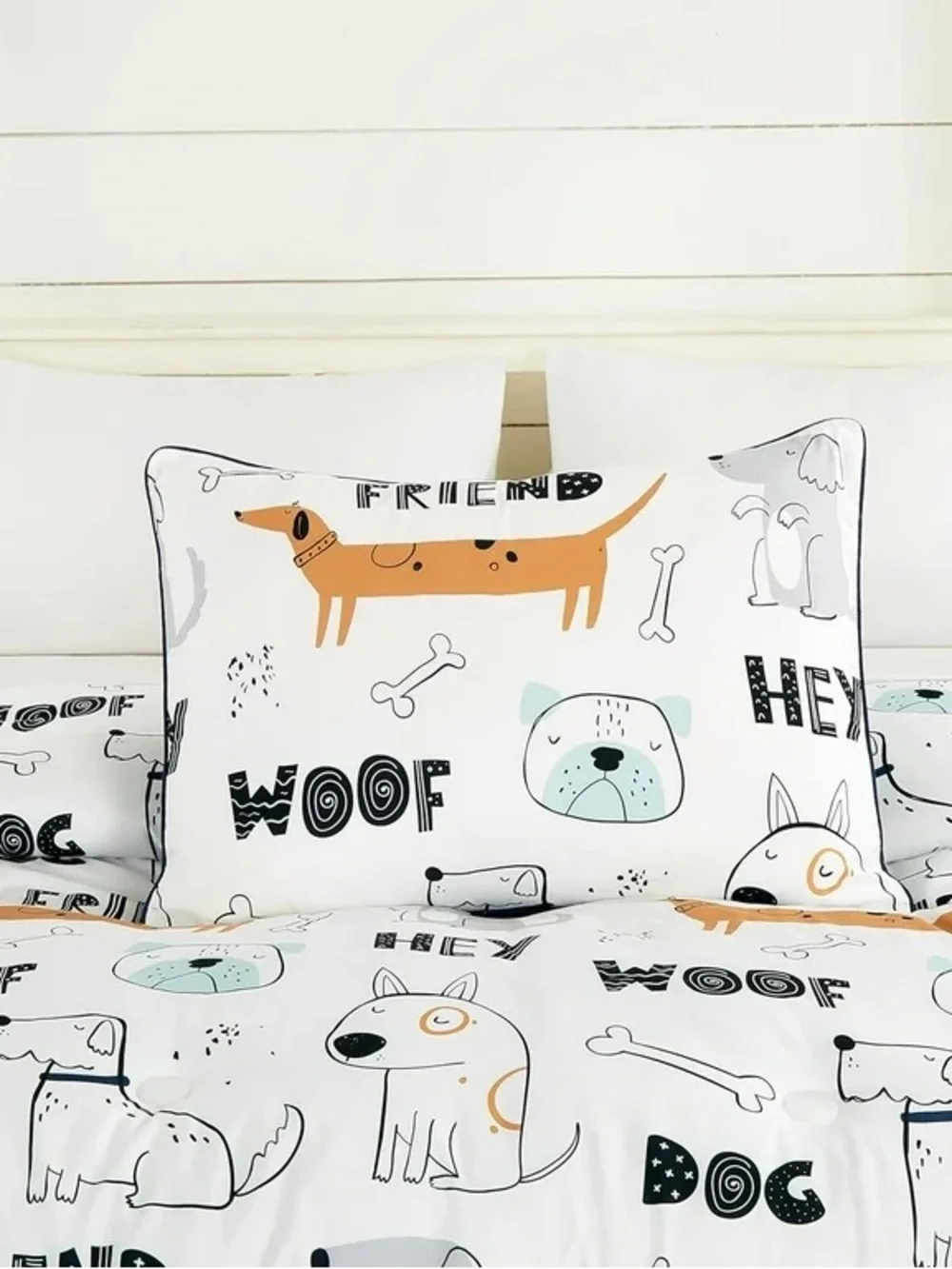Dog Print Full/Queen 3 piece Comforter Set in White and Tan